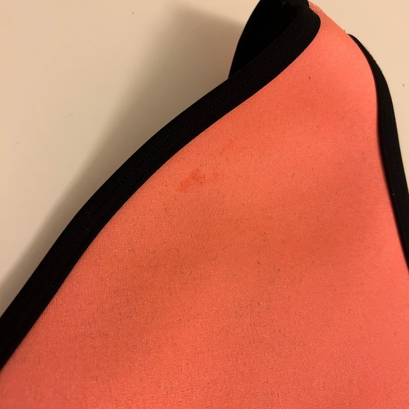 Triangl Bikini Set - Picture 2 of 8